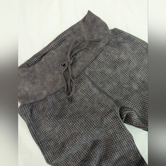 Victoria's Secret PINK Active Waffle Texture Jogger Style Leggings Cabincore - Picture 3 of 9